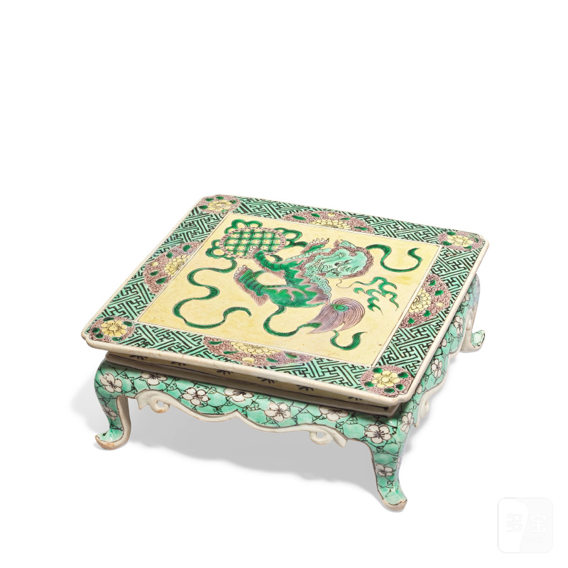 清康熙 素三彩獅子戲球方架 | A FAMILLE VERTE 'BUDDHIST LION' SQUARE STAND - 图6